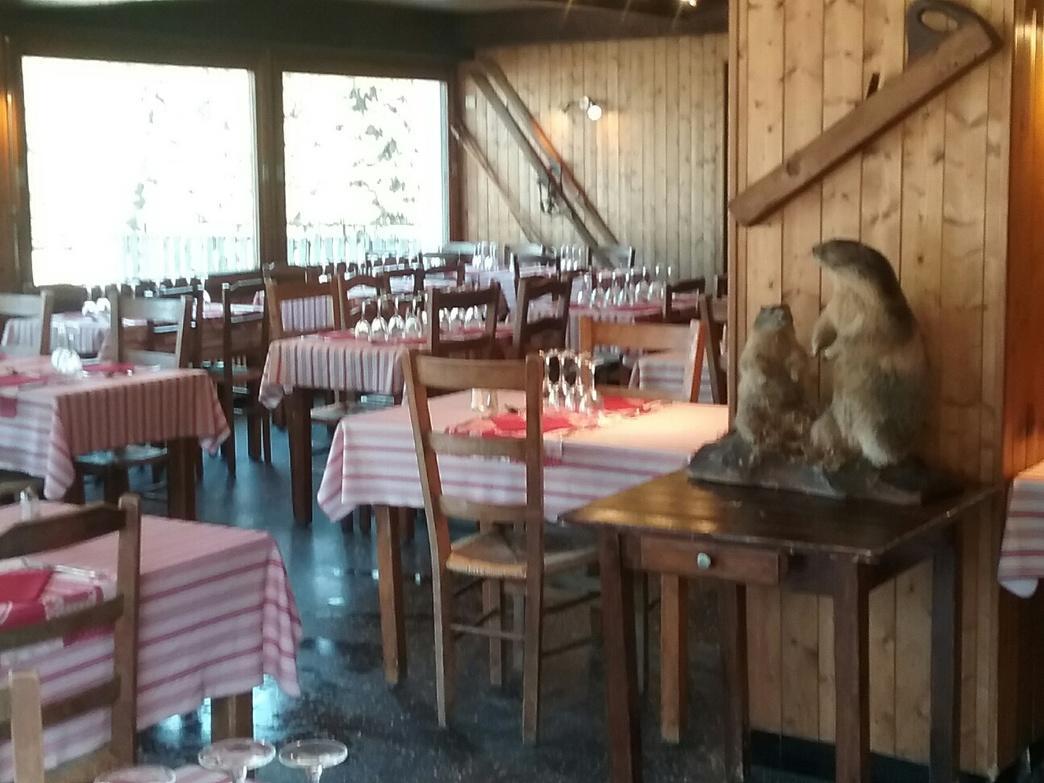 Hotel Restaurant Les Rosieres Маніґо Екстер'єр фото